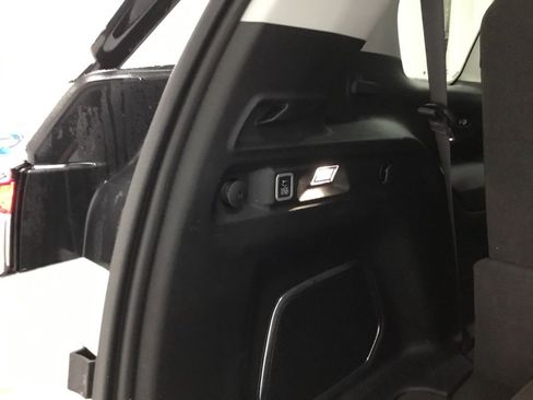 Used 2022 Jeep Grand Cherokee L Limited w/ Luxury Tech Group II image 18