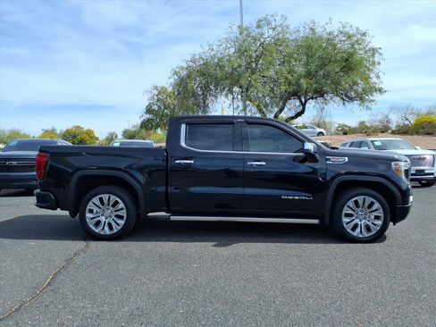 Used 2022 GMC Sierra 1500 Denali w/ Denali Reserve Package image 4