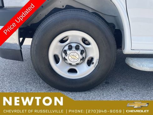 Used 2024 Chevrolet Express 2500 w/ Driver Convenience Package RWD image 36