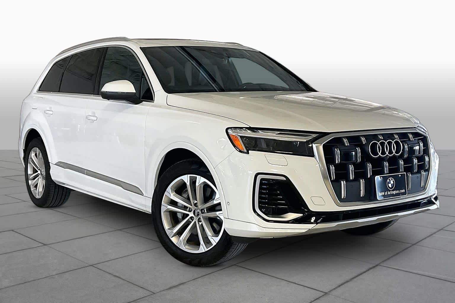 Used 2025 Audi Q7 3.0T Premium Plus AWD/4WD image 3
