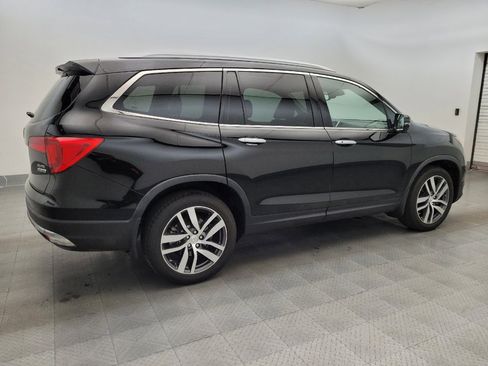 Used 2017 Honda Pilot Elite image 10