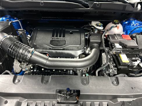 Used 2025 Chevrolet Blazer LT FWD image 25
