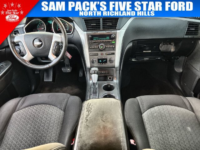 Used 2009 Chevrolet Traverse LT w/ California Edition Package FWD image 12