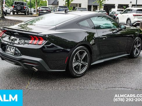 Used 2025 Ford Mustang Premium RWD image 5