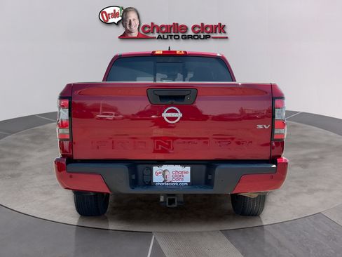 Used 2023 Nissan Frontier SV w/ SV Convenience Package RWD image 5