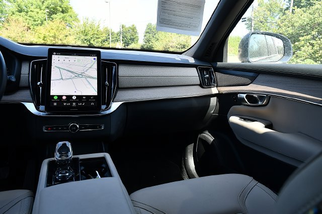 Certified 2026 Volvo XC90 B6 Plus AWD/4WD image 22