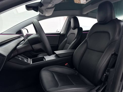 Used 2024 Tesla Model 3 Standard Range RWD image 18