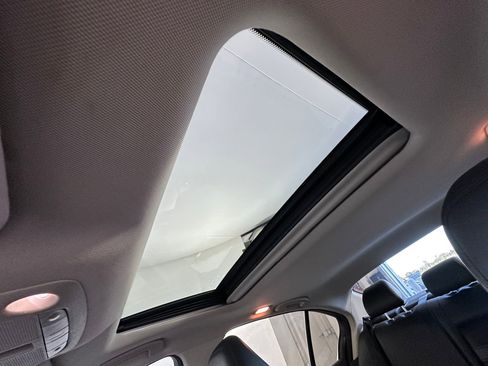 Used 2015 INFINITI Q50 Premium w/ Navigation Package image 12