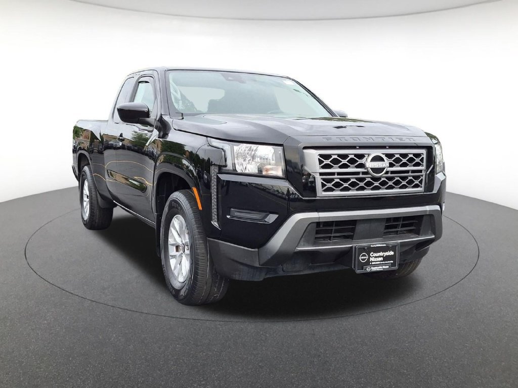 Used 2024 Nissan Frontier SV RWD image 3