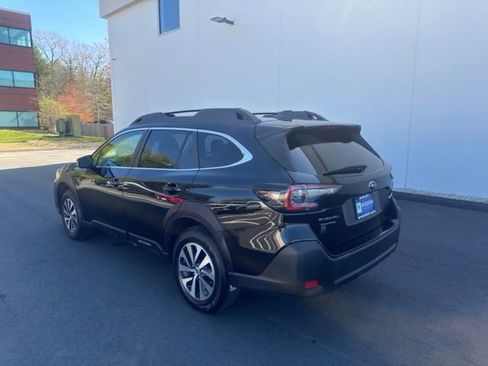 Used 2023 Subaru Outback Premium AWD/4WD image 11