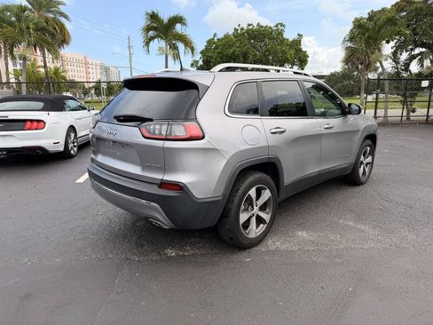 Used 2019 Jeep Cherokee Limited AWD/4WD image 6