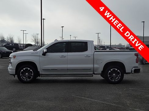 Used 2025 Chevrolet Silverado 1500 High Country w/ Technology Package image 3