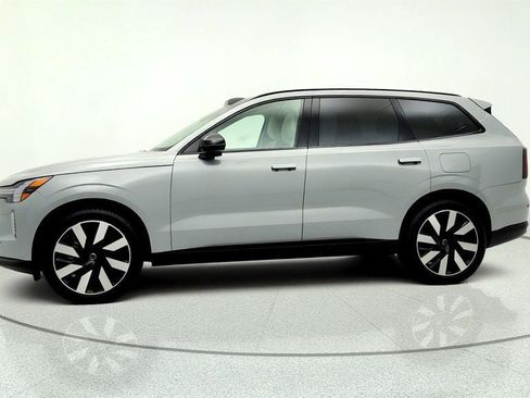 Used 2025 Volvo EX90 Ultra AWD/4WD image 8