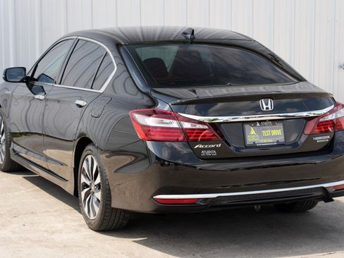 Used 2017 Honda Accord Touring image 47