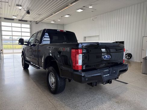 Used 2019 Ford F250 XL w/ Power Equipment Group AWD/4WD image 3