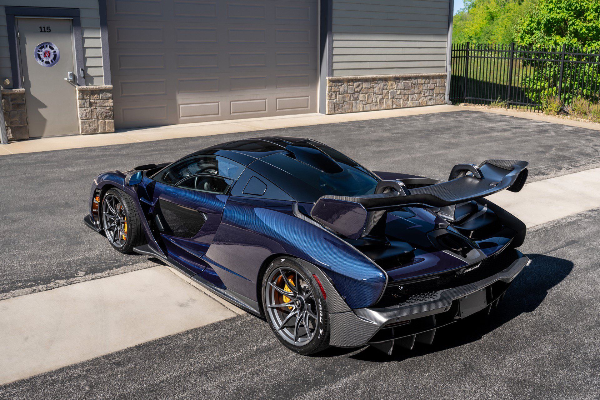 Used 2019 McLaren Senna RWD image 69