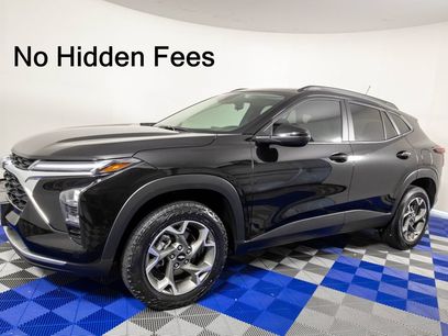 Used 2025 Chevrolet Trax LT