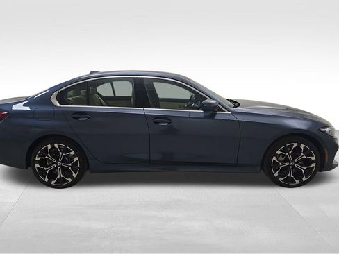 New 2026 BMW 330i xDrive Sedan w/ Convenience Package AWD/4WD image 10