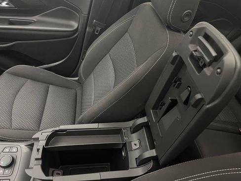 Used 2022 GMC Terrain SLE w/ Driver Convenience Package FWD image 30