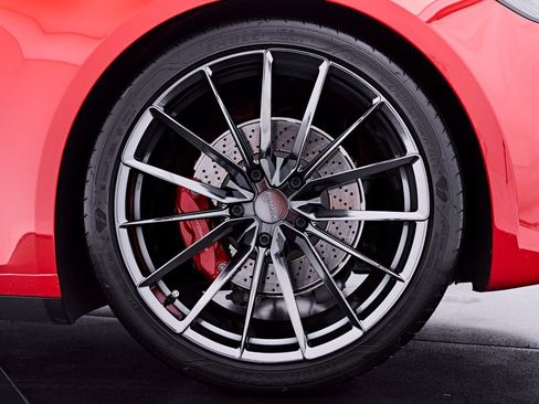 Used 2020 Porsche 911 Carrera 4S AWD/4WD image 27