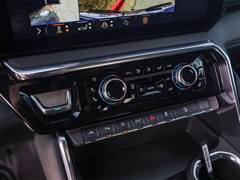 Used 2025 GMC Sierra 1500 Denali image 21