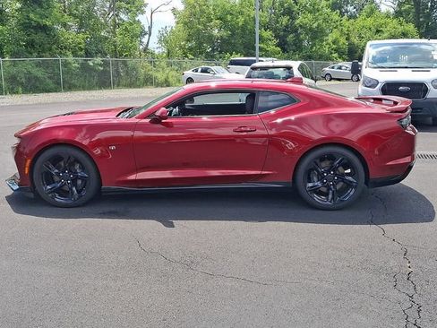 Used 2022 Chevrolet Camaro SS RWD image 7