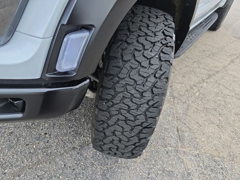 Used 2025 Ford F150 Raptor image 35