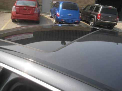 Used 2013 Mercedes-Benz C 250 Sedan image 12