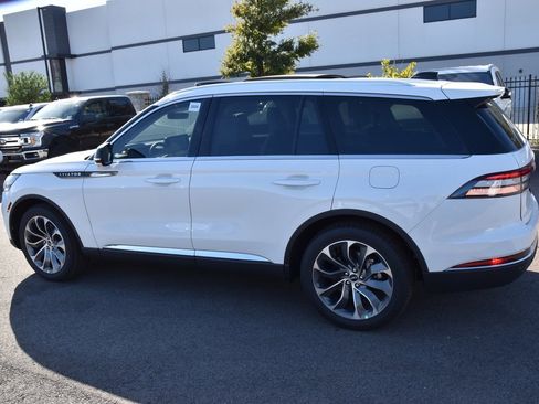 New 2026 Lincoln Aviator 2WD image 10