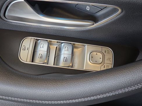 Used 2024 Mercedes-Benz GLS 450 4MATIC image 32