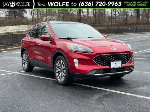 Used 2020 Ford Escape Titanium image 1