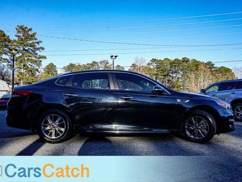 Used 2016 Kia Optima LX image 2