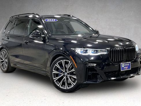 Used 2022 BMW X7 M50i w/ Dynamic Handling Package AWD/4WD image 3
