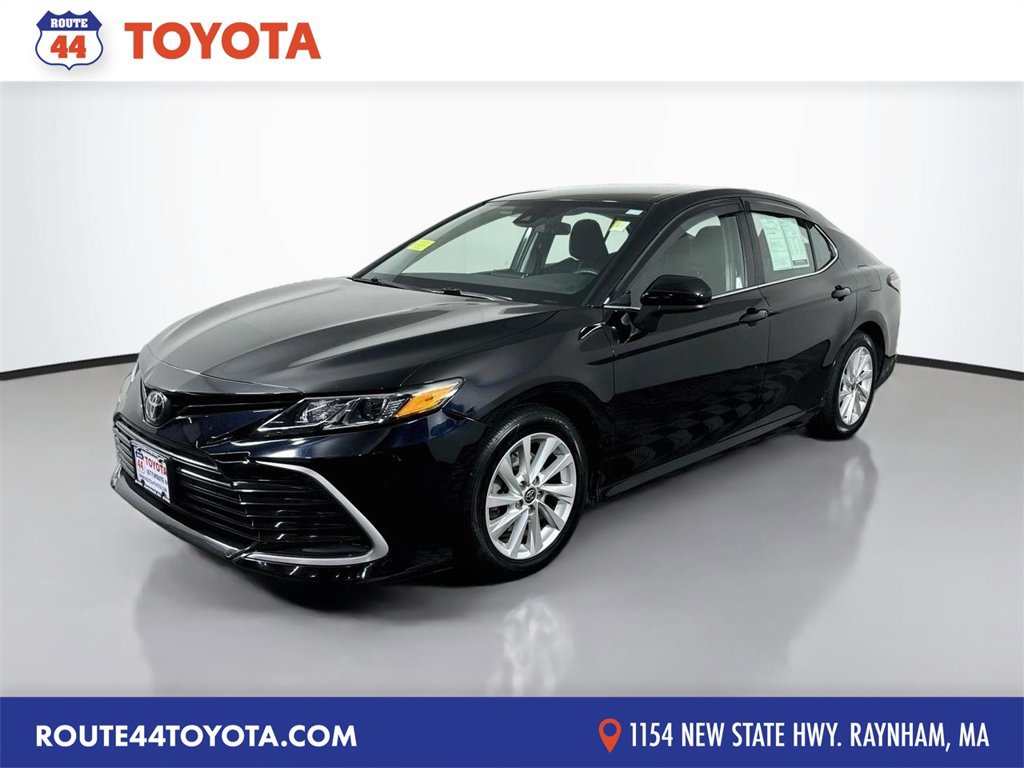 Used 2021 Toyota Camry LE w/ Carpet Mat Package (TMS) FWD image 1