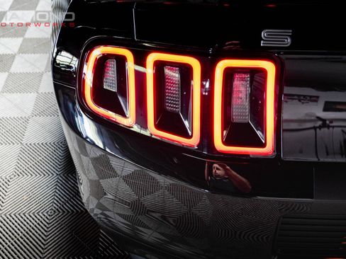 Used 2013 Ford Mustang Shelby GT500 RWD image 72