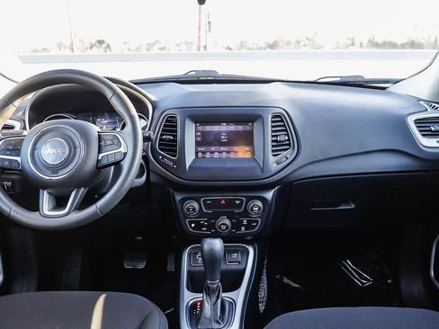Used 2021 Jeep Compass Sport FWD image 15