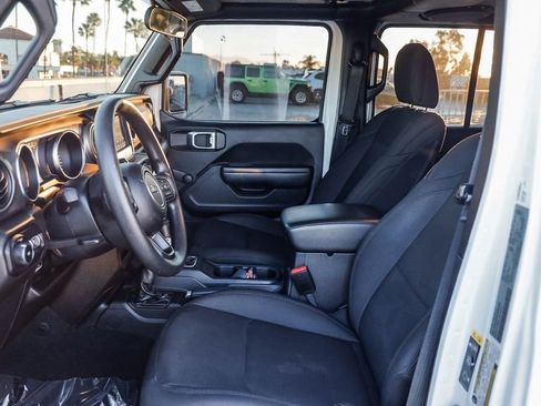 Certified 2022 Jeep Wrangler Unlimited Sport image 21