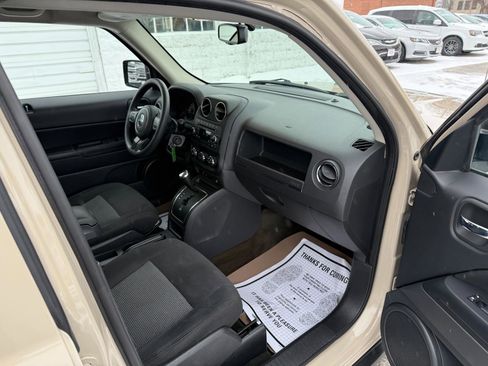 Used 2017 Jeep Patriot Sport w/ Power Value Group image 16