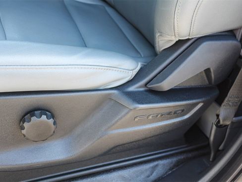 Used 2023 Ford F250 XL w/ XL Chrome Package image 27