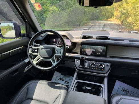 Used 2024 Land Rover Defender 110 S AWD/4WD image 28
