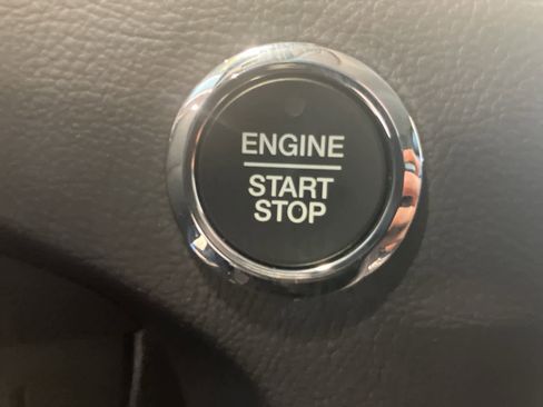 Used 2023 Ford Edge SEL w/ Convenience Package image 17