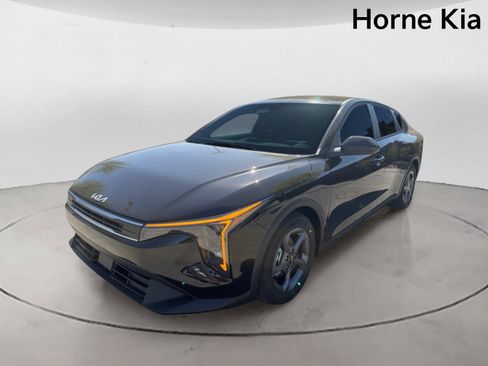 New 2026 Kia K4 FWD image 7