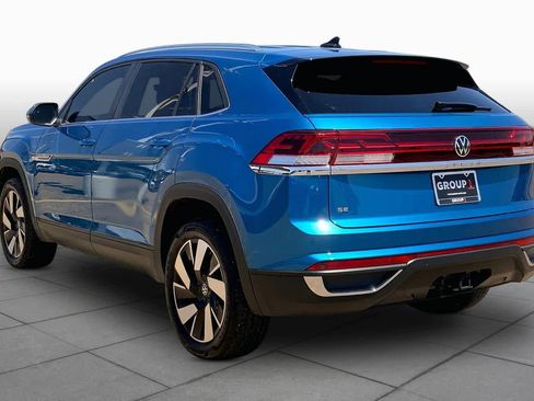 Used 2024 Volkswagen Atlas Cross Sport SE FWD image 12