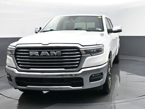 Used 2025 RAM 1500 Laramie image 22