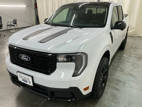 New 2026 Ford Maverick Lariat w/ Black Appearance Package AWD/4WD image 9