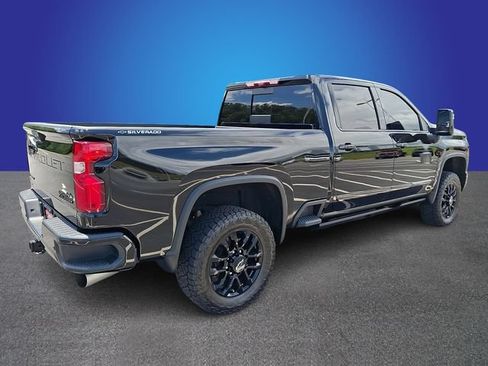 Used 2024 Chevrolet Silverado 2500 High Country w/ High Country Premium Package AWD/4WD image 4