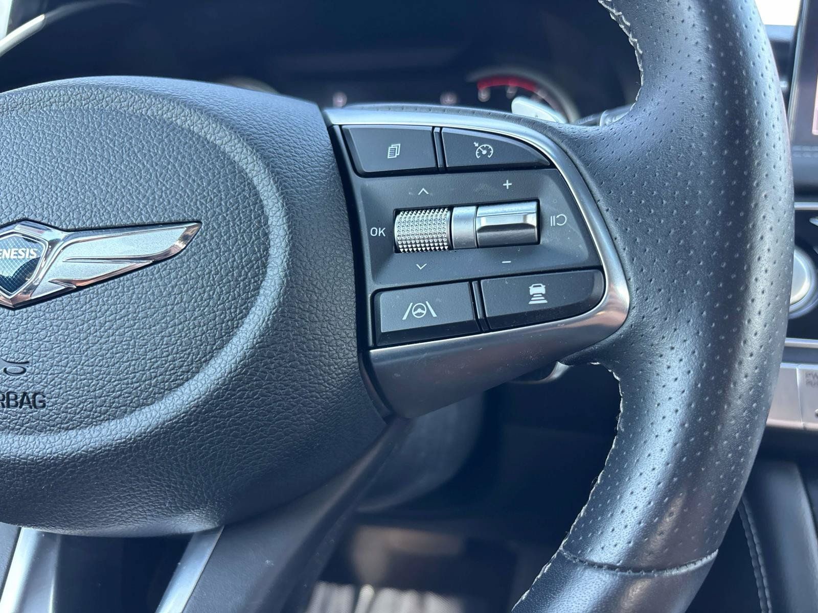 Used 2022 Genesis G70 3.3T AWD/4WD image 15