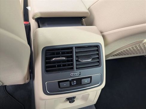 Used 2019 Audi A4 2.0T Premium image 15