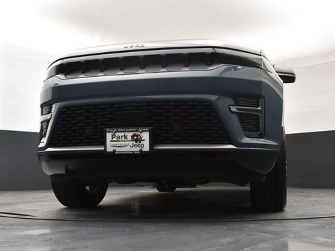 New 2026 Jeep Grand Wagoneer Limited image 23