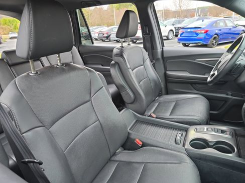 Certified 2023 Honda Passport EX-L image 10